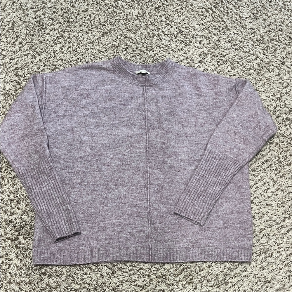 Elegant Lilac Crew Neck Sweater